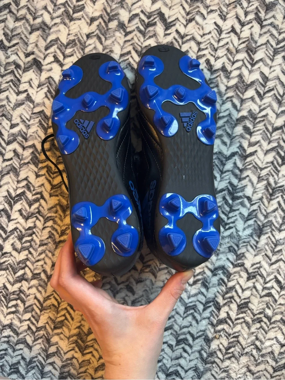 Brand New NWT Adidas Goletto Boys Sports Soccer Cleats Black and Blue size 4.5